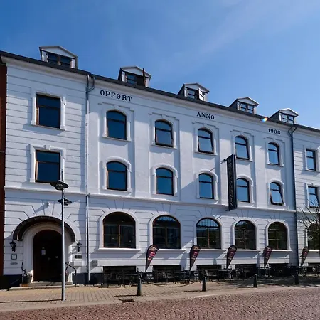 Phonix 3* Brønderslev