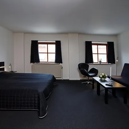 Phonix 3* Brønderslev