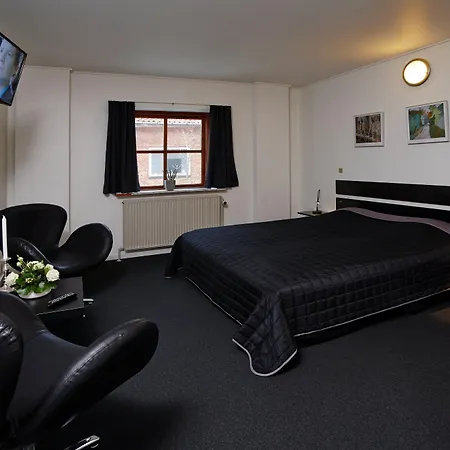 Phonix 3* Brønderslev